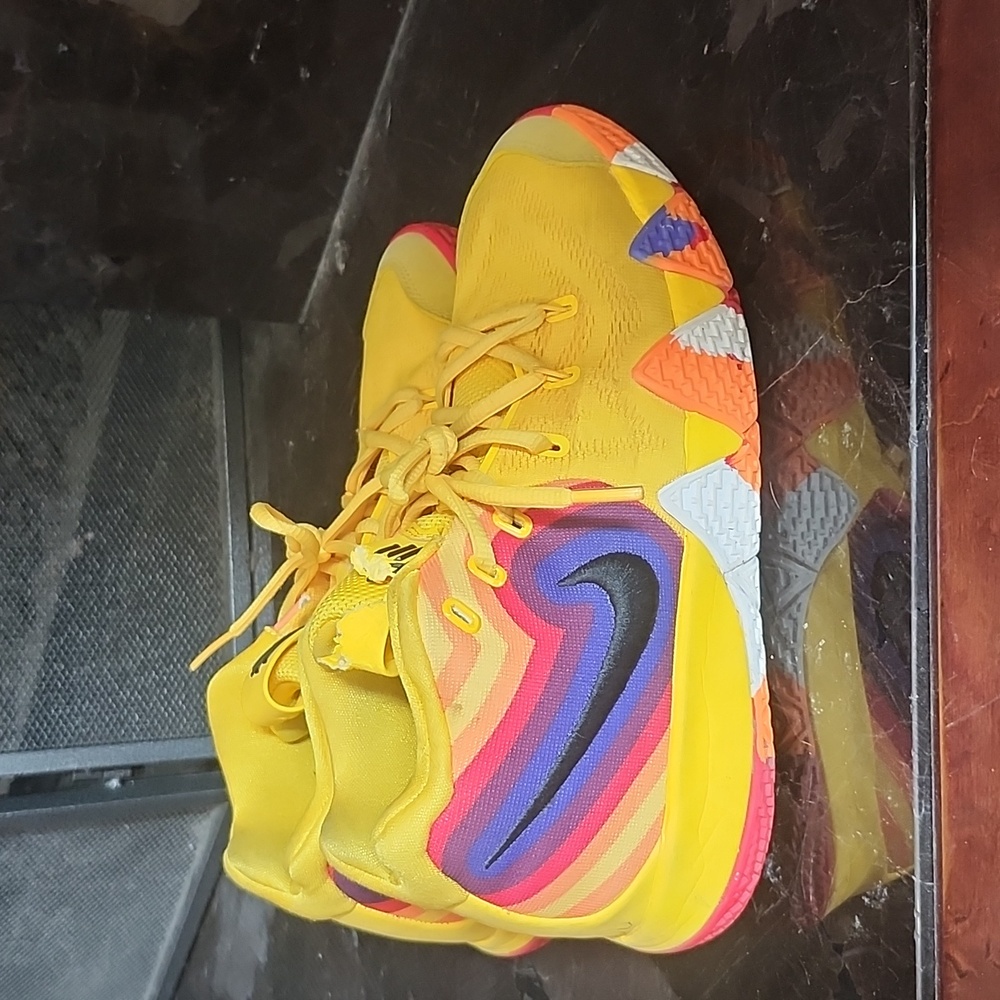 Nike Kyrie Irving 4 Decades
